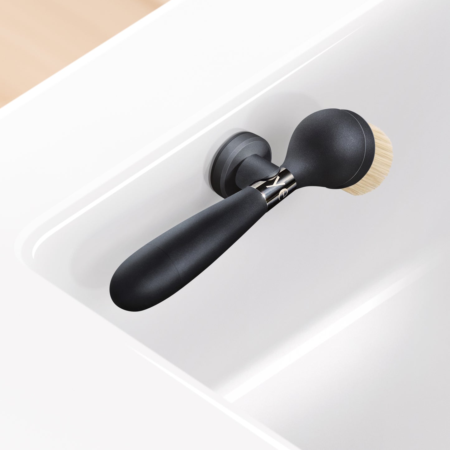 The ONE BRUSH™ V2 | With Suction Stand